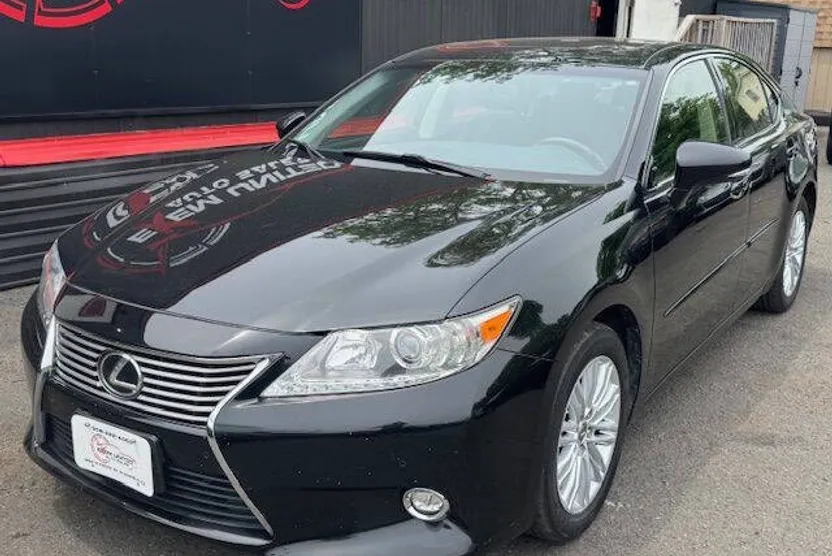 2014 Lexus ES 350 photo 1