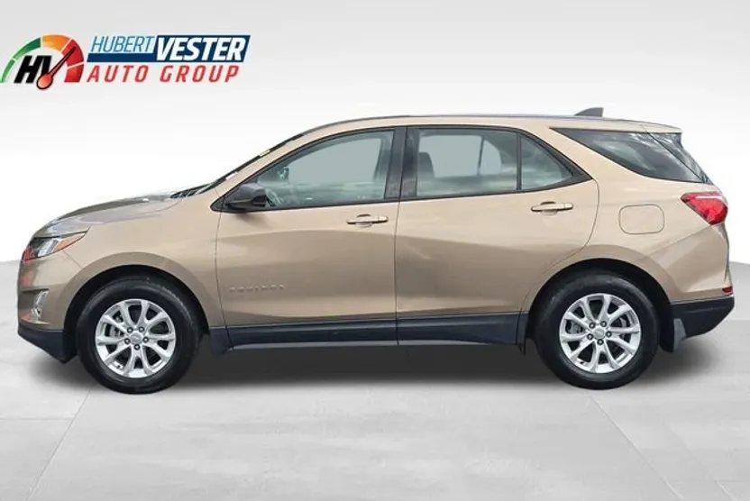 2018 Chevrolet Equinox LS photo 1