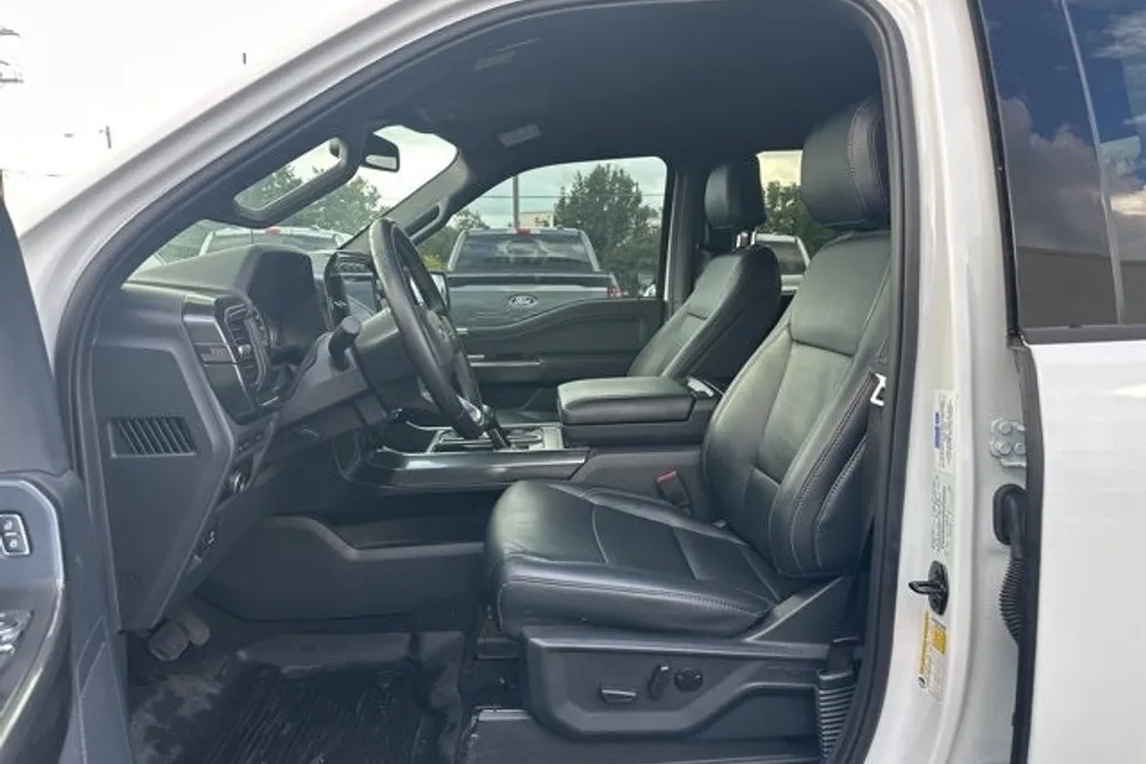 2023 Ford F-150 XLT photo 1