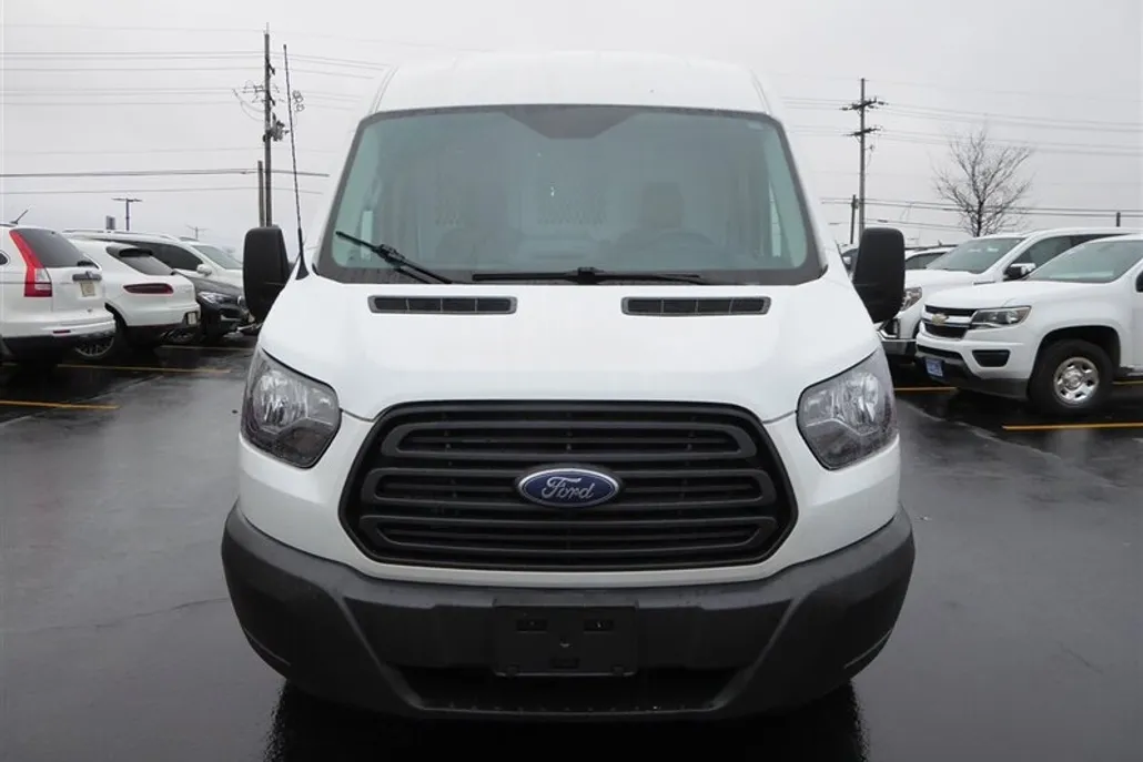2017 Ford Transit Cargo photo 1