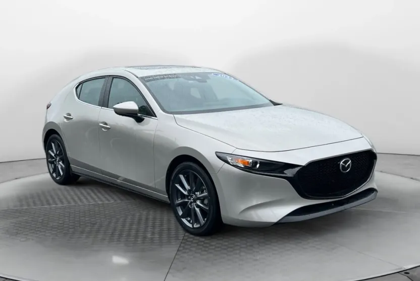 2023 Mazda Mazda3 Hatchback 2.5 s Preferred photo 1