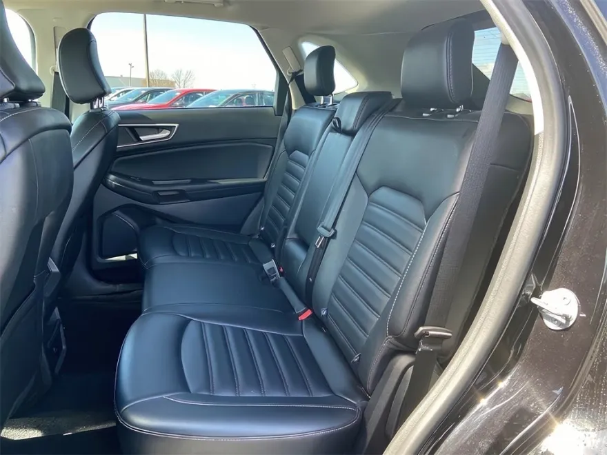 2024 Ford Edge SEL photo 10
