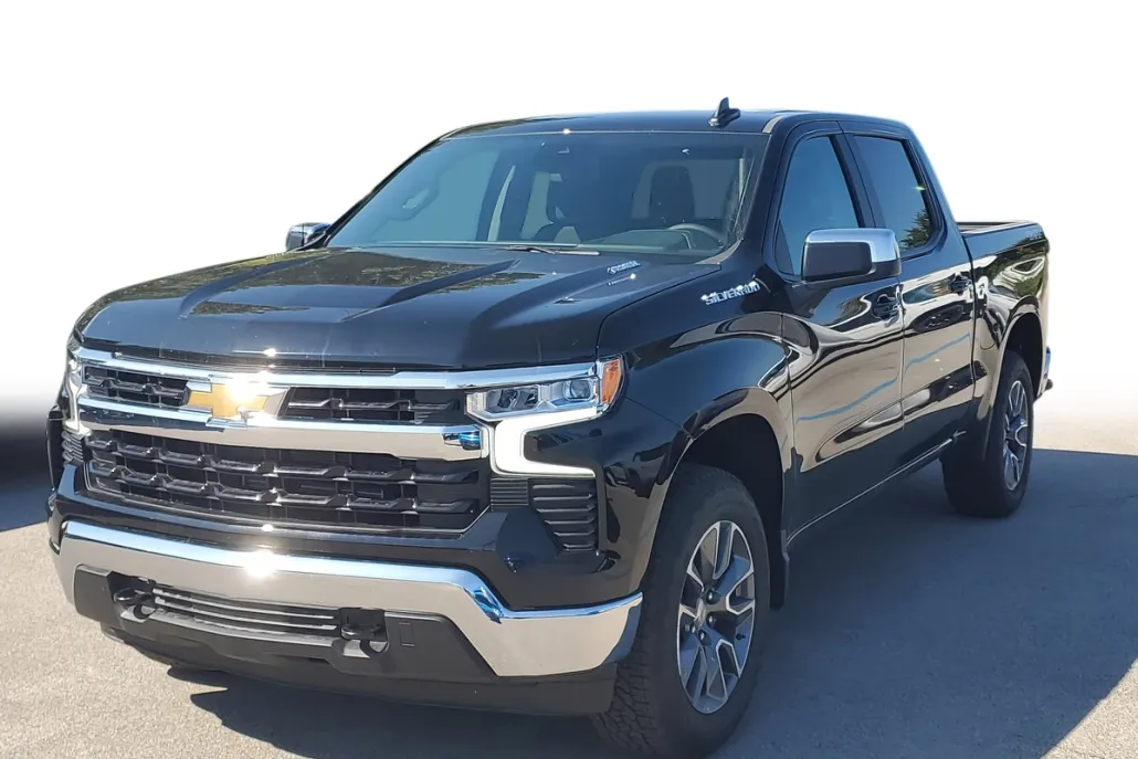 2026 Chevrolet Silverado 1500 LT photo 1