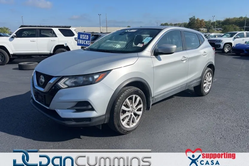 2020 Nissan Rogue Sport S photo 1