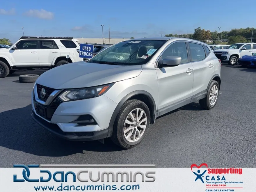 2020 Nissan Rogue Sport S photo 1
