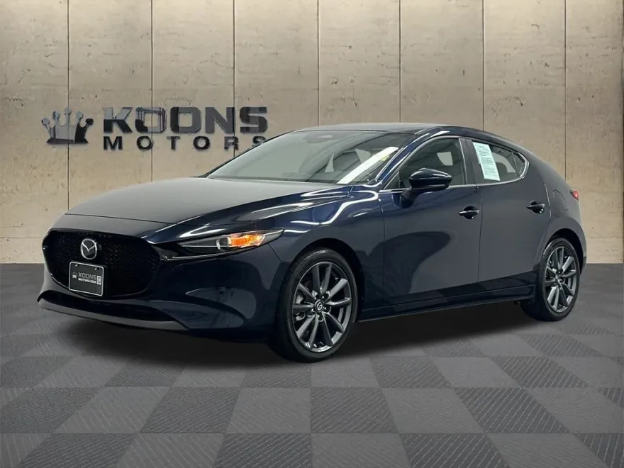2025 Mazda Mazda3 2.5 s Preferred photo 1