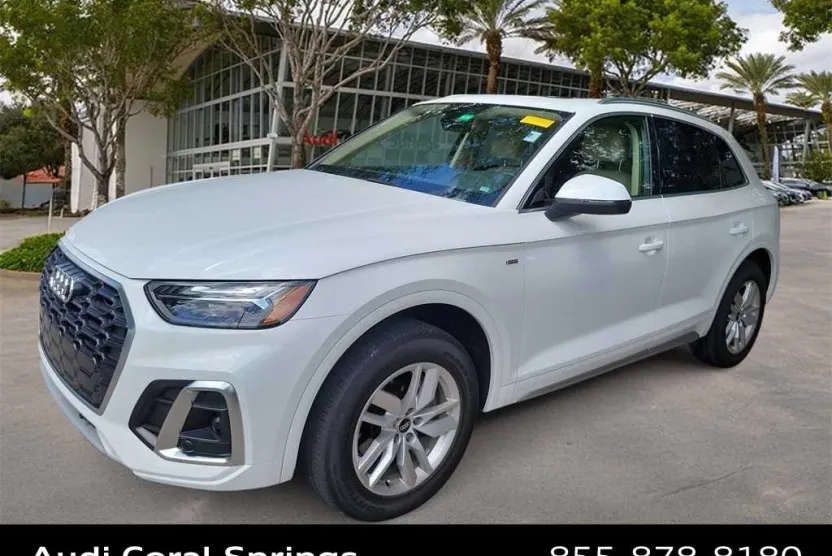 2022 Audi Q5 S line Premium photo 1