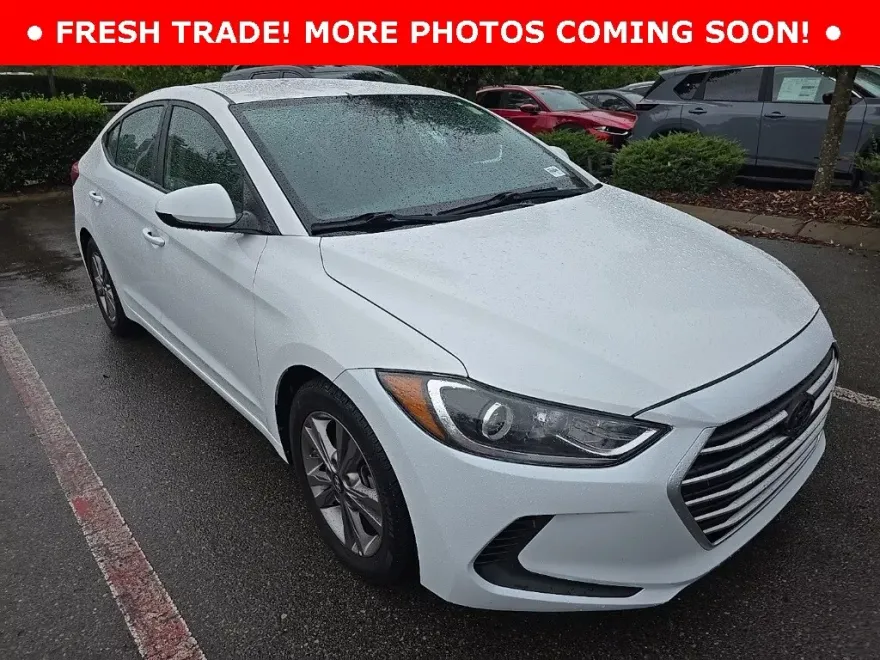 2018 Hyundai Elantra SEL photo 1