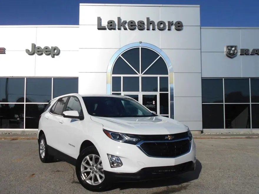 2021 Chevrolet Equinox LT photo 1