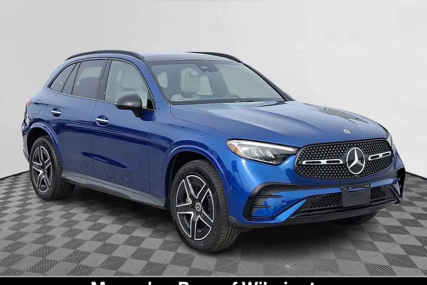 2025 Mercedes Benz GLC 300 4MATIC photo 1