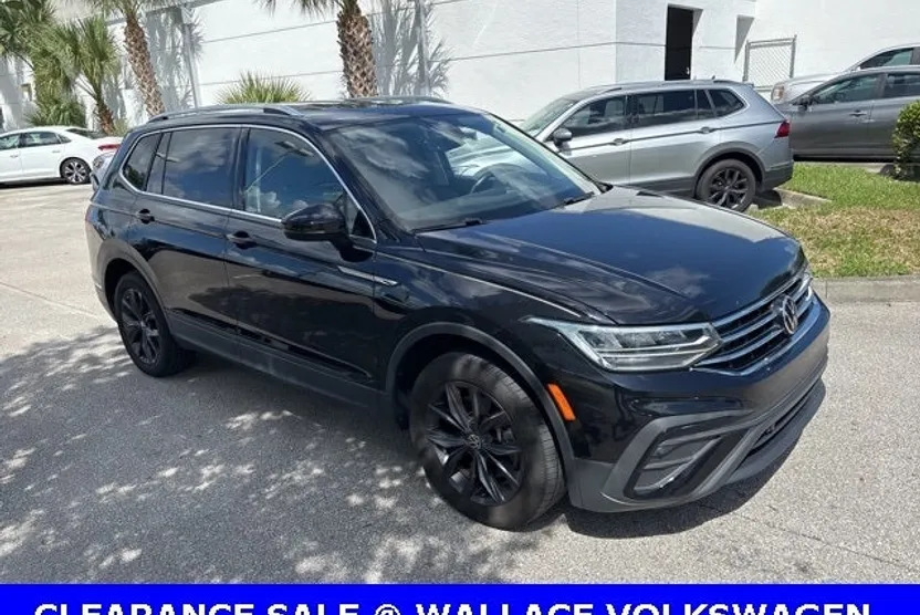 2022 Volkswagen Tiguan SE photo 1