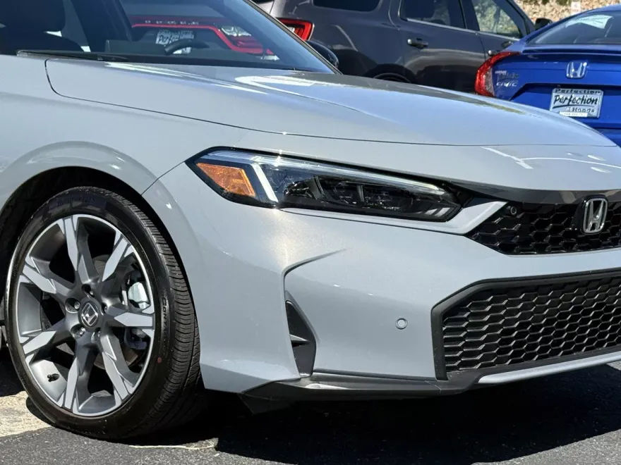2025 Honda Civic Hybrid Sport Touring photo 1