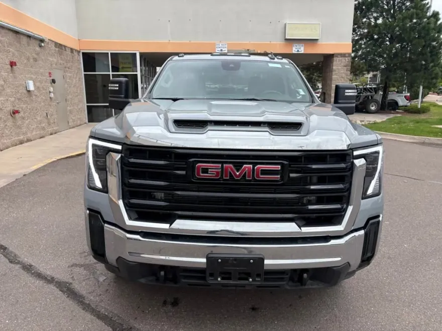 2024 Gmc Sierra 3500 HD Pro photo 1