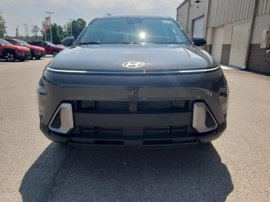2026 Hyundai Kona SE photo 1