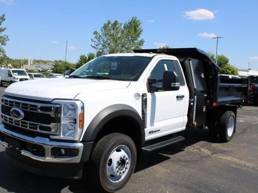 2024 Ford F-550 XL photo 1