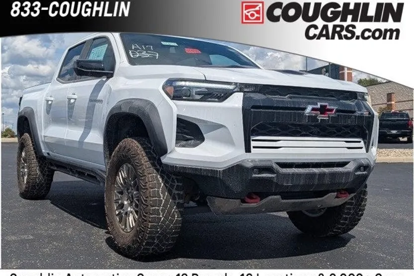 2025 Chevrolet Colorado ZR2 photo 1