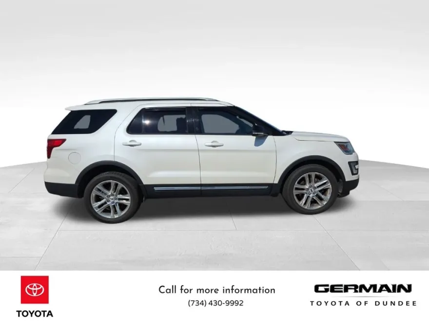 2016 Ford Explorer XLT photo 1