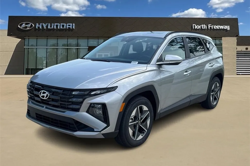 2025 Hyundai Tucson SEL photo 1