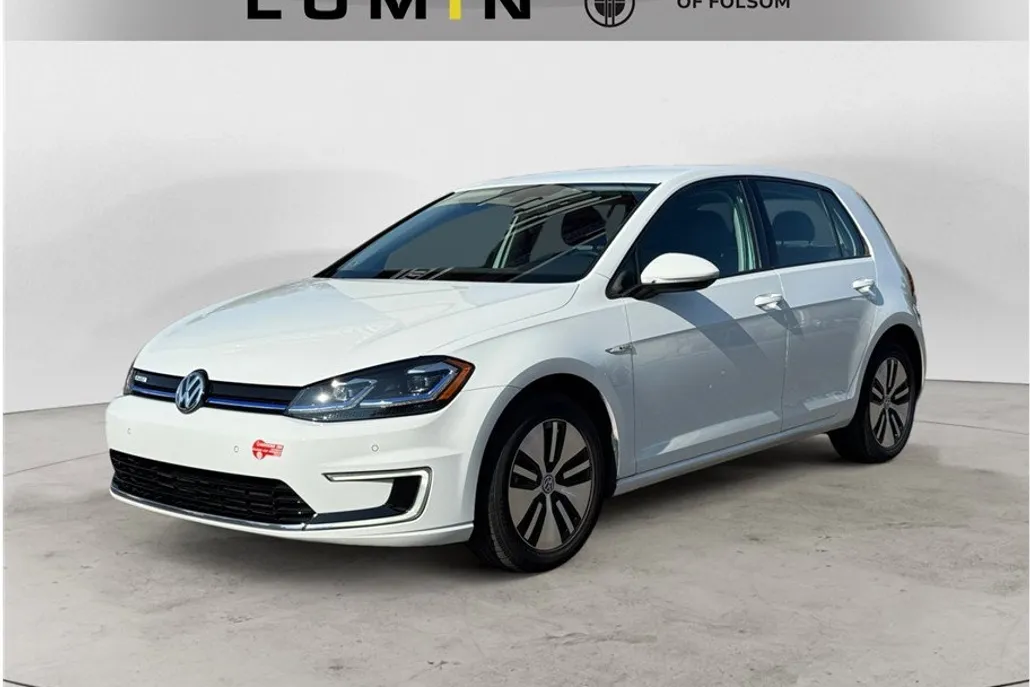 2017 Volkswagen e-Golf SEL Premium photo 1