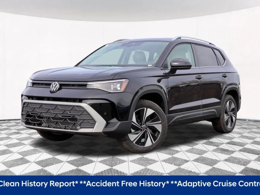 2025 Volkswagen Taos SE photo 1
