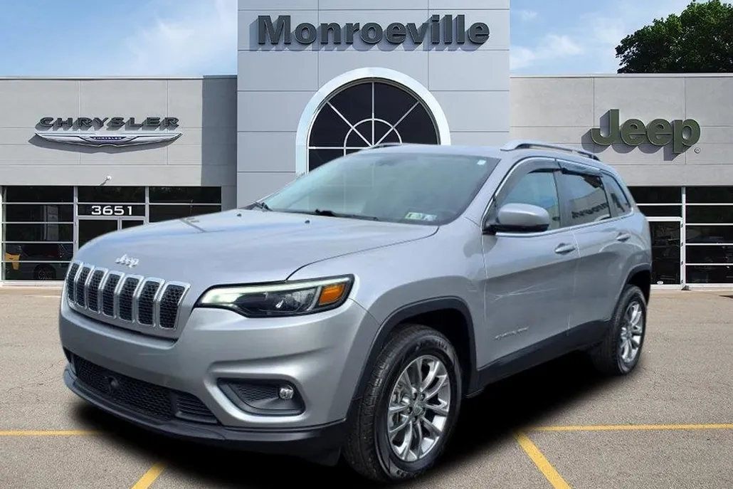 2021 Jeep Cherokee Latitude Lux photo 1