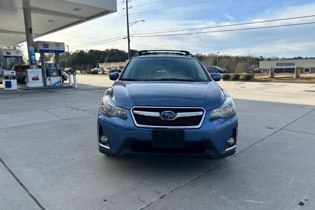 2017 Subaru Crosstrek 2.0i Premium photo 1