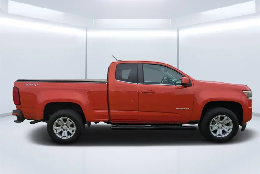2016 Chevrolet Colorado LT photo 1