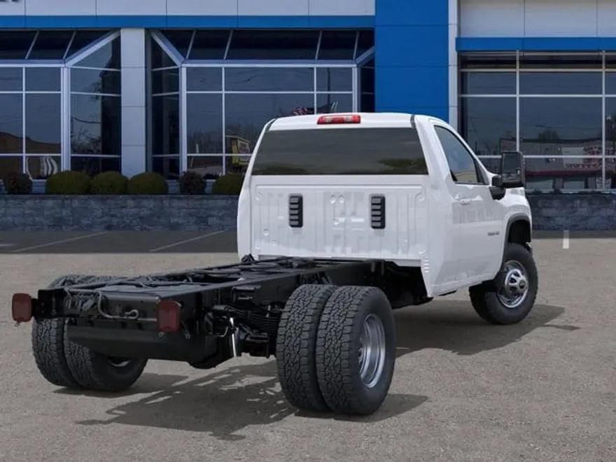 2025 Chevrolet Silverado 3500HD Work Truck photo 1