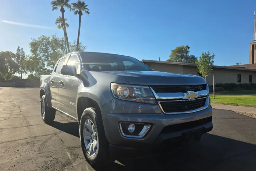 2018 Chevrolet Colorado LT photo 1