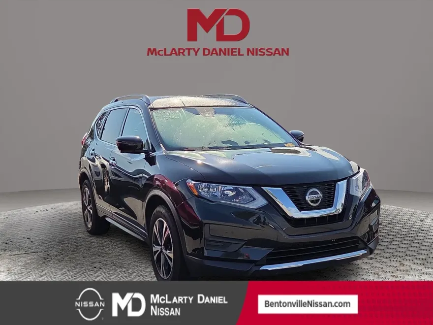 2019 Nissan Rogue SV photo 1