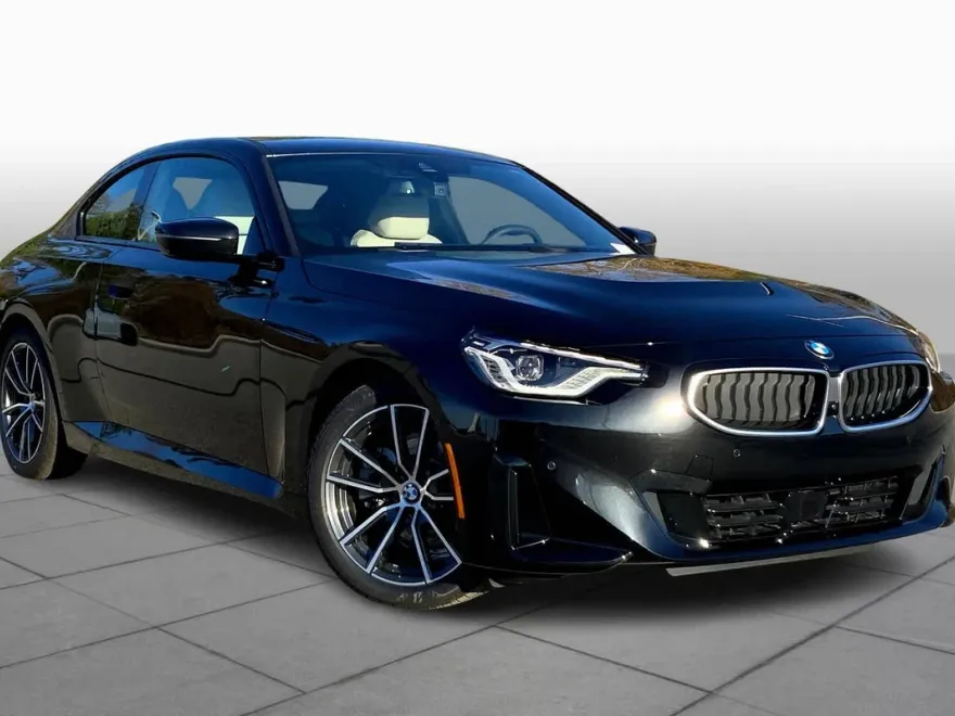 2025 Bmw 230i photo 1