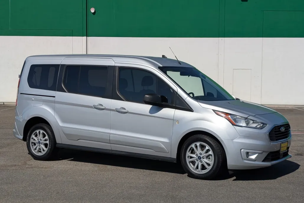2019 Ford Transit Connect Passenger XLT photo 1