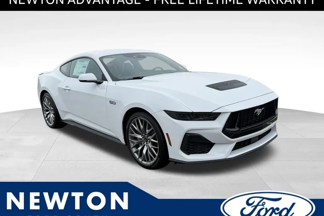 2025 Ford Mustang GT Premium photo 1