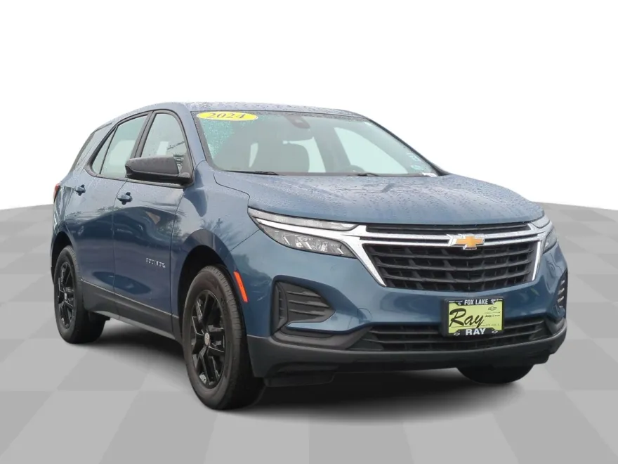 2024 Chevrolet Equinox LS photo 1