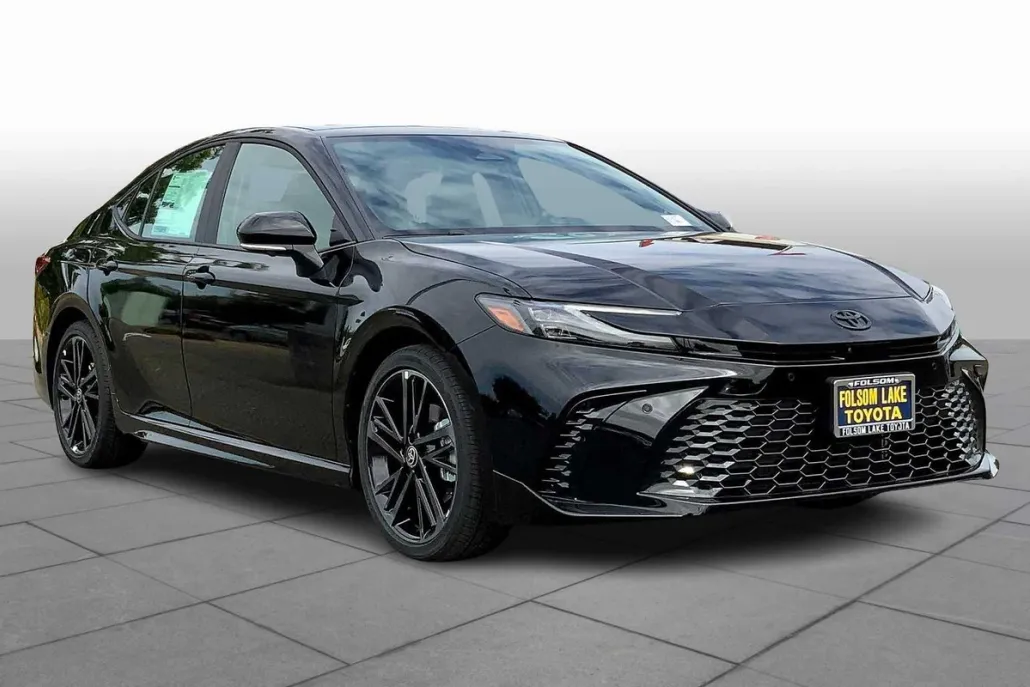 2025 Toyota Camry XSE photo 1