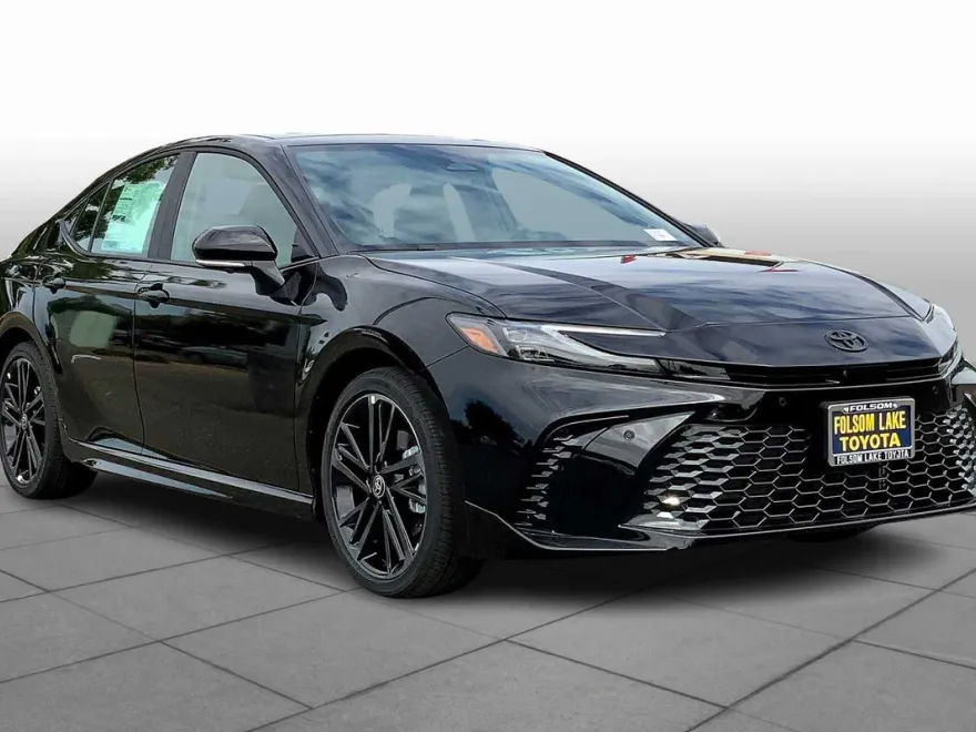 2025 Toyota Camry XSE photo 1