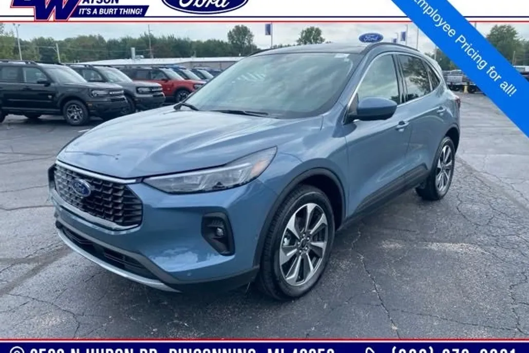 2024 Ford Escape Platinum photo 1