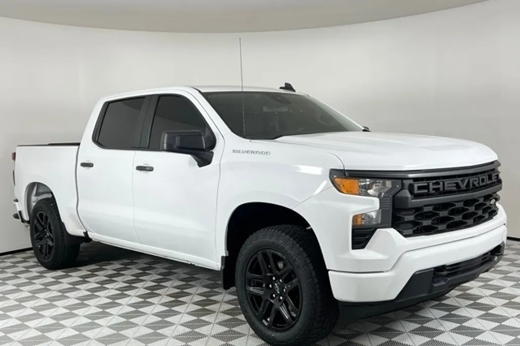 2022 Chevrolet Silverado 1500 Custom photo 1