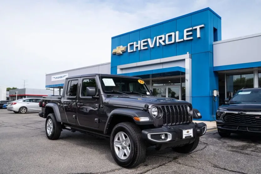 2023 Jeep Gladiator Sport S photo 1