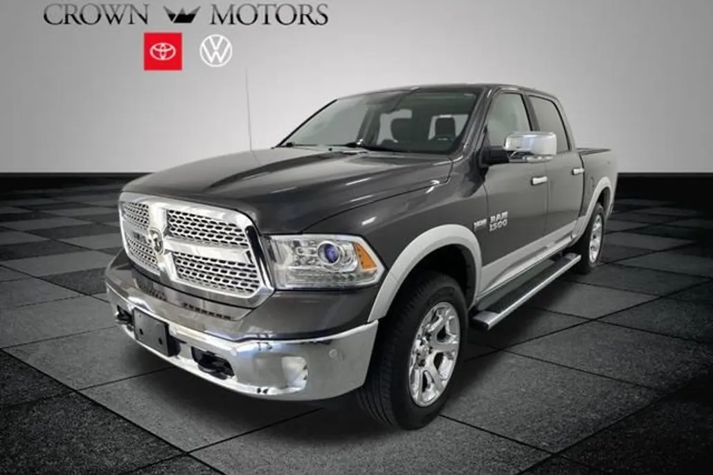 2017 Ram 1500 Laramie photo 1