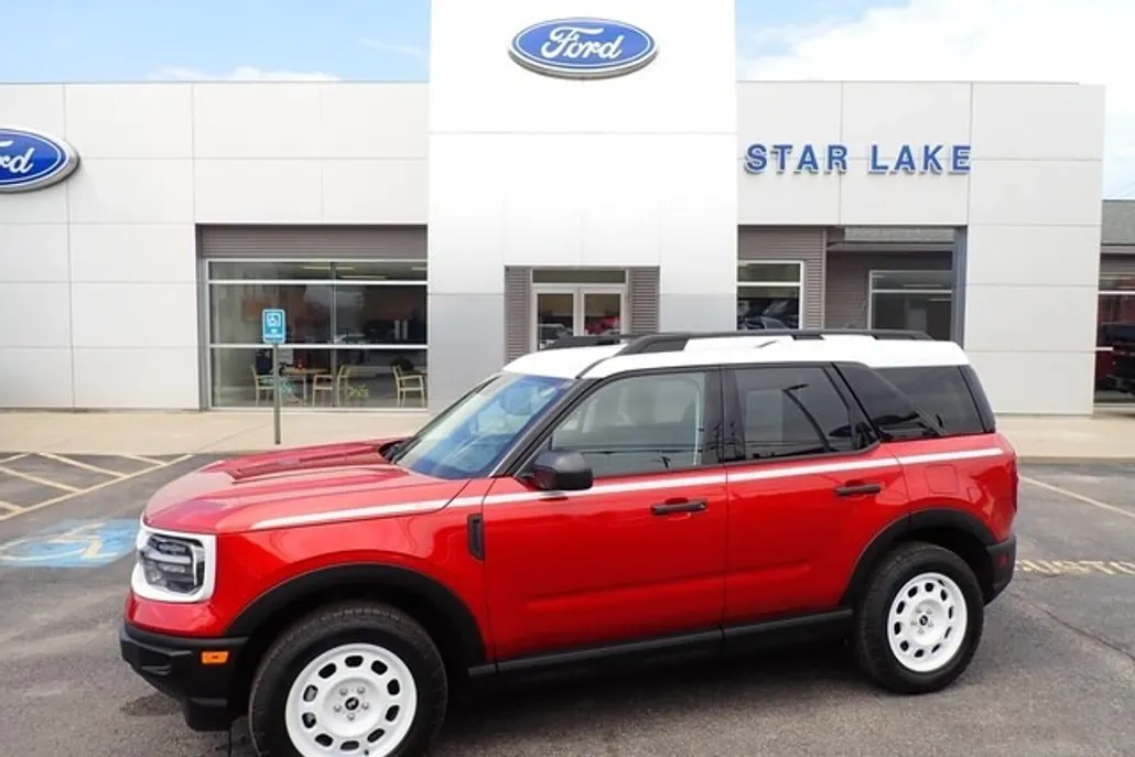 2024 Ford Bronco Sport Heritage photo 1