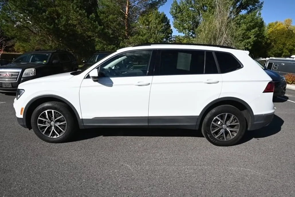 2020 Volkswagen Tiguan SEL photo 1