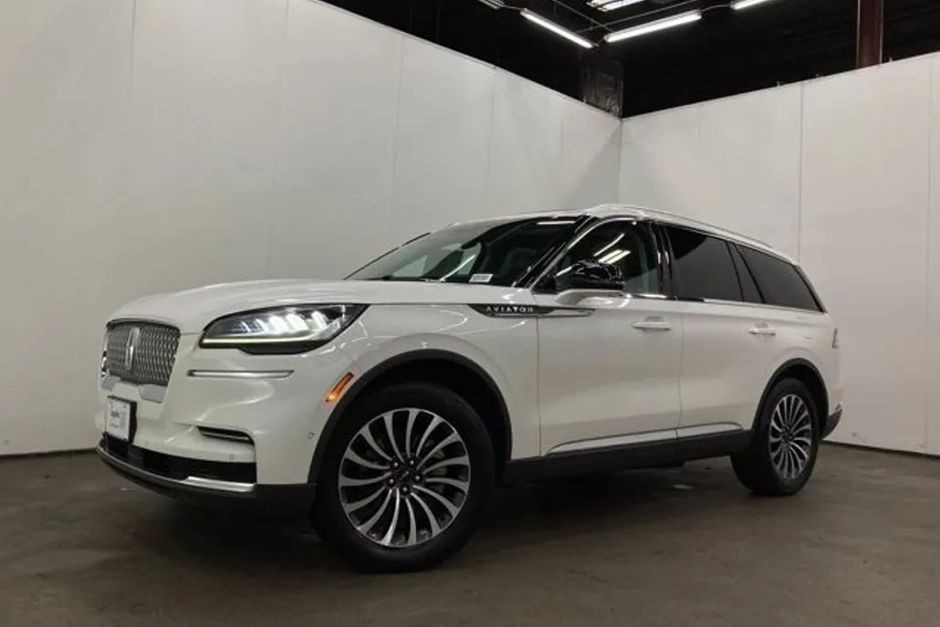 2022 Lincoln Aviator Reserve photo 1