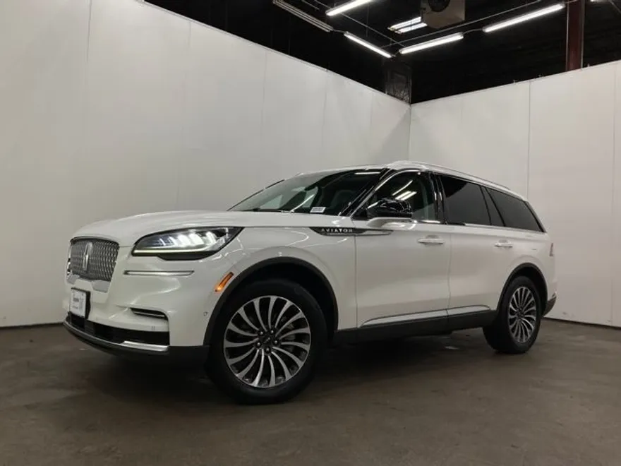 2022 Lincoln Aviator Reserve photo 1