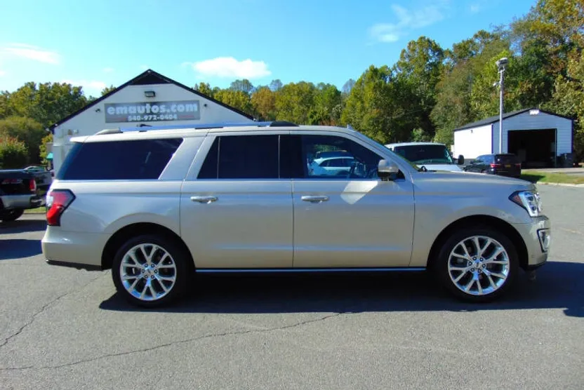 2018 Ford Expedition MAX Limited photo 1