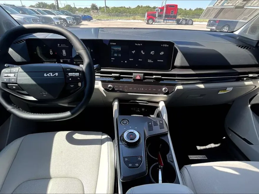 2026 Kia Sportage Hybrid EX photo 1