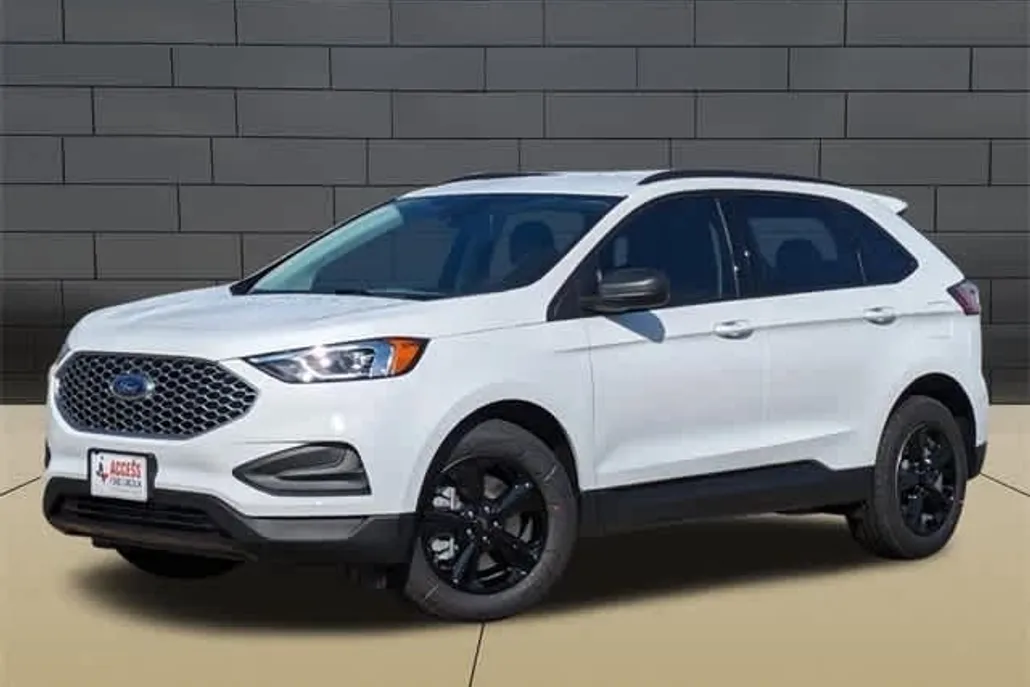 2024 Ford Edge SE photo 1