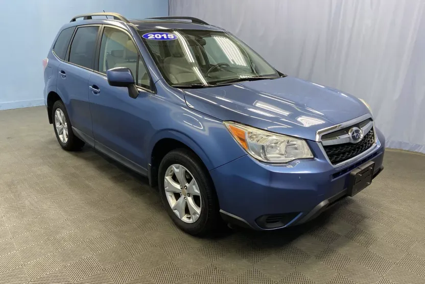 2015 Subaru Forester 2.5i Premium photo 1