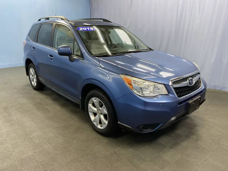 2015 Subaru Forester 2.5i Premium photo 1