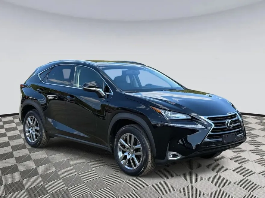 2015 Lexus NX 200t Luxury photo 1